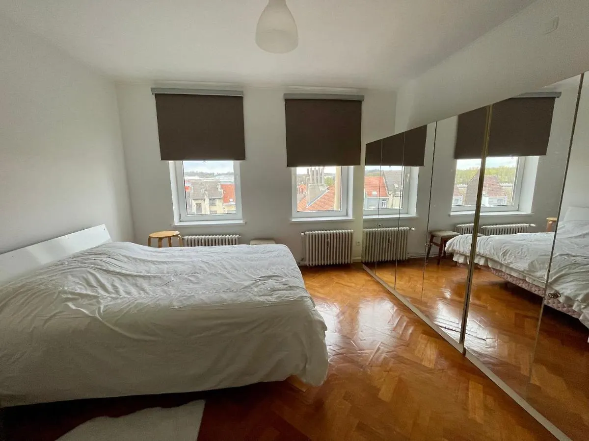 Superbe Appartement Duplex Avec Jacuzzi Bruselas Apartamento